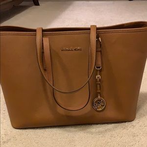 EUC Michael Kors Tote